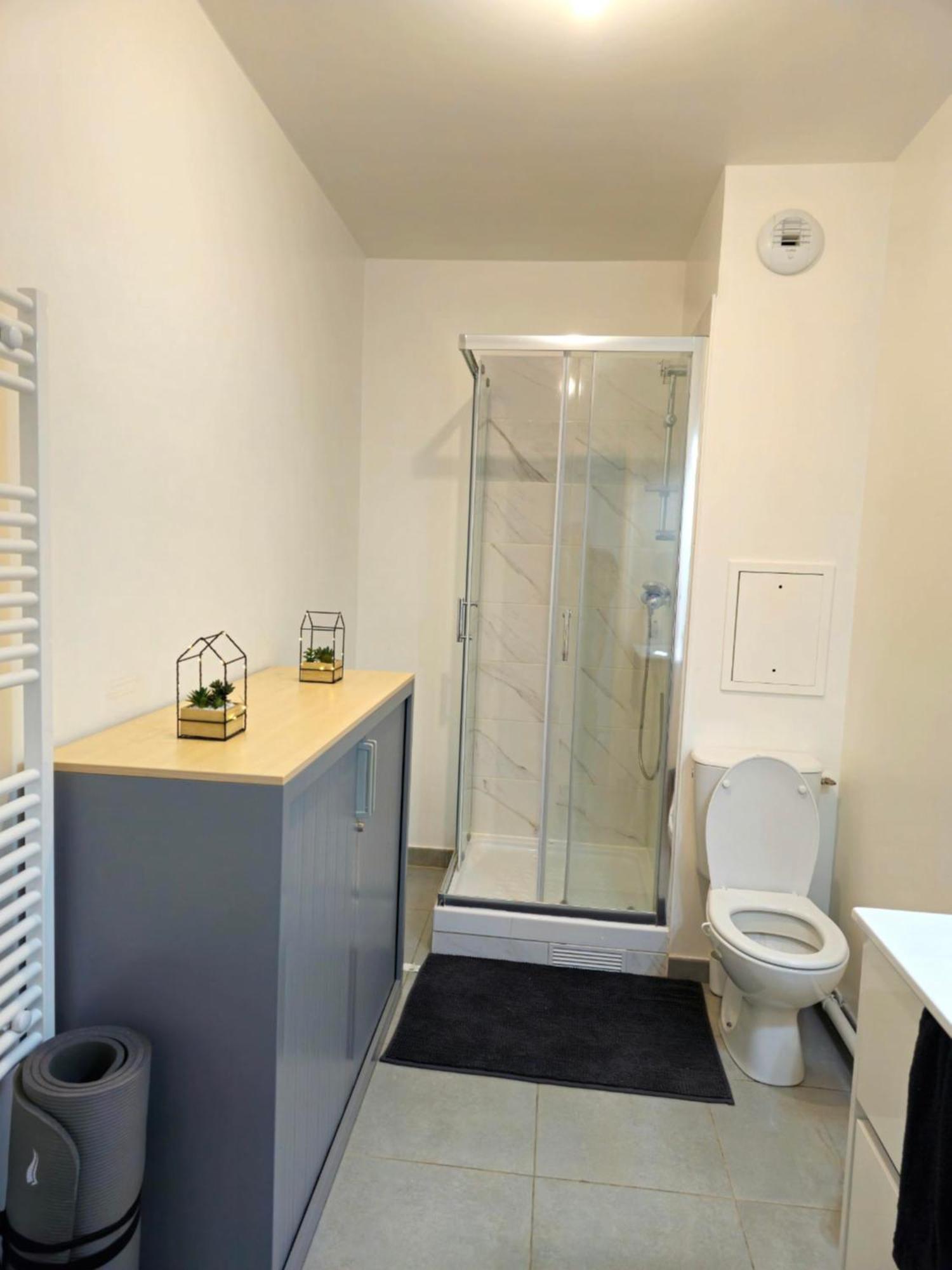 Studio Entre Paris Et Disney Apartment Bussy-Saint-Georges Exterior foto